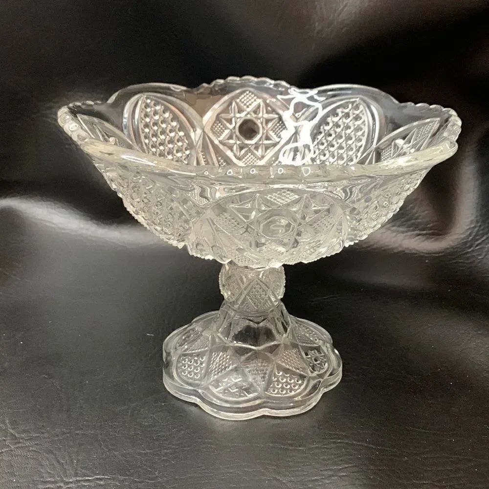 Cut Crystal Saw Tooth Edge Scalloped Wavy Rim Glass Serving Trinket Vanity Bowl